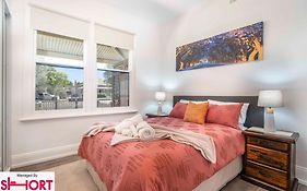 One Bedroom Apartment On Summer - No 2 Near Cbd